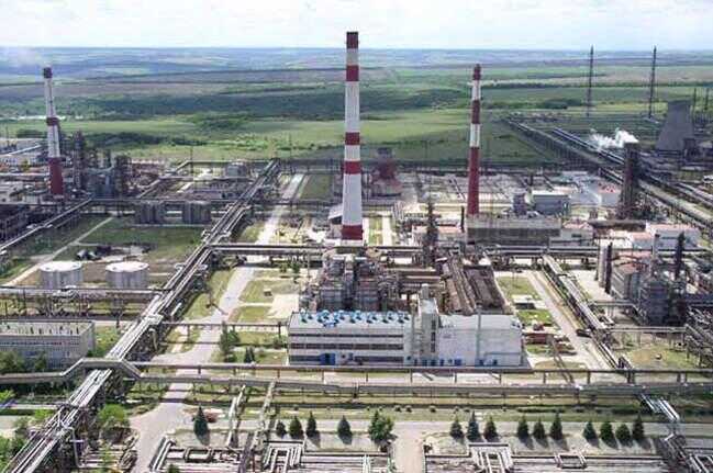 Екскерівника «Укртатнафти» підозрюють у привласненні палива на 2 млрд гривень