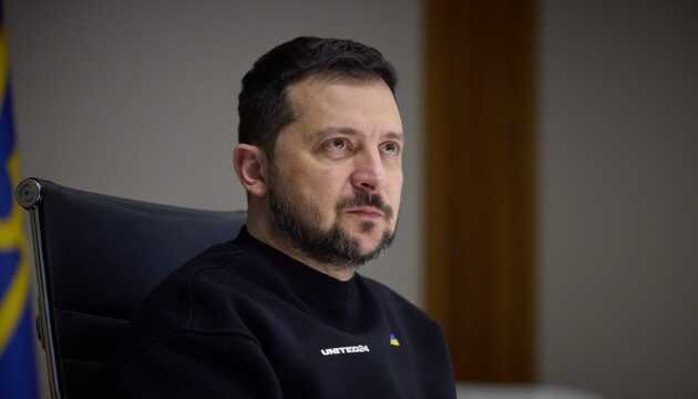 Украина не имеет права преждевременно сложить оружие - Зеленский