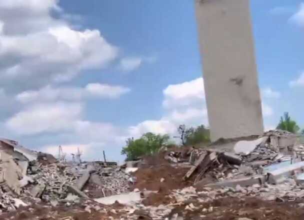 Як зараз виглядає Вугледар: у мережі з’явилося відео зі зруйнованого міста
