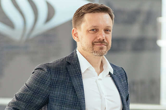 Євген Мецгер: чоловік куми подруги президента