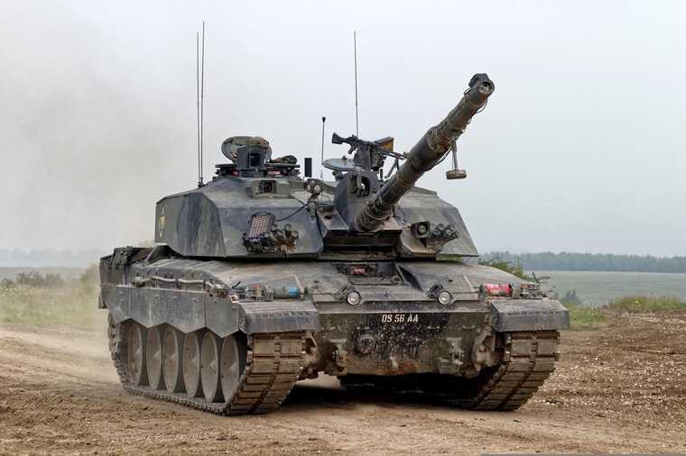 ³ ,   Challenger 2    