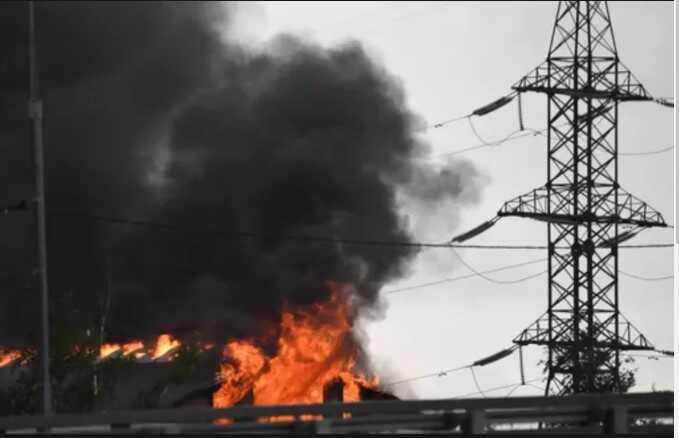 В Бєлгородській області РФ лунають вибухи: в Шебекіно видно стовп диму