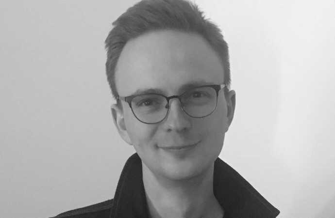 В боях под Бахмутом погиб украинский журналист Евгений Осиевский