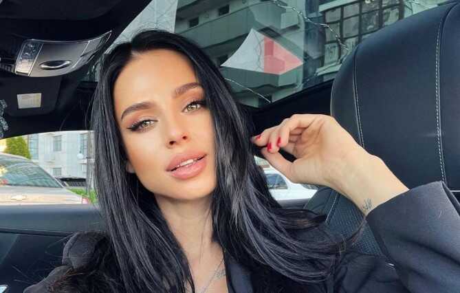 У співачки Воронової, яка знімала роботу ППО в Києві, проходять обшуки