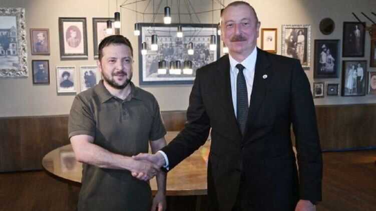 Зеленський та Макрон обговорили підготовку українських пілотів винищувачів