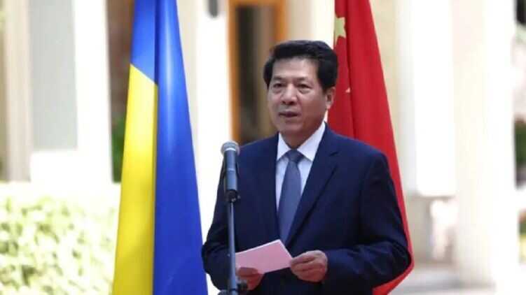 Спецпредставник Китаю закликав Захід зупинити постачання зброї в Україну