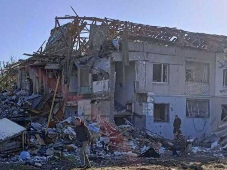 Внаслідок удару окупантів по передмістю Дніпра загинула дворічна дитина