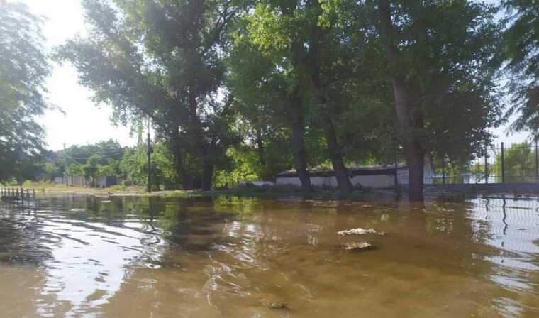 З’явилися фото підтопленої Антонівки на Херсонщині