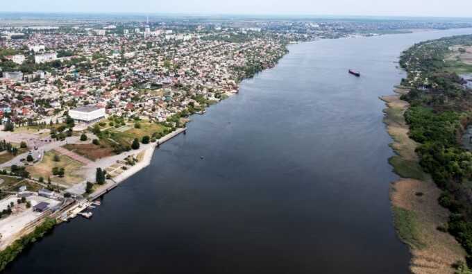 Вода продовжує підійматись в Херсоні та Новій Каховці після підриву Каховської ГЕС