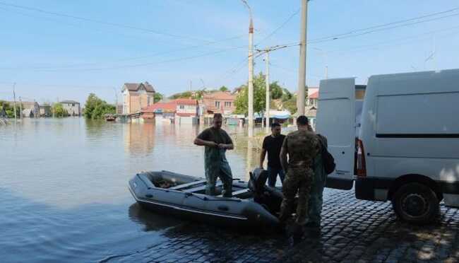 Коли почне спадати вода після підриву Каховської ГЕС: в уряді озвучили терміни