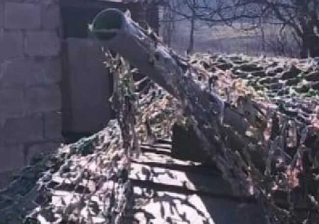 Окупанти знищили дерев’яний танк-наживку та потішили ЗСУ своєю дурістю