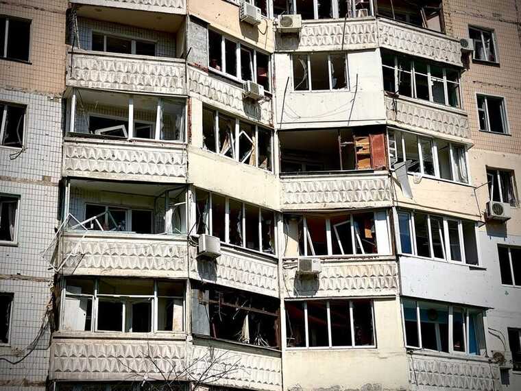 Внаслідок нічної атаки "Шахедами" по Одесі постраждали 290 квартир у 11 будинках