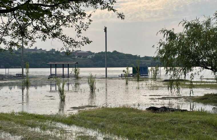 Рівень води в акваторії Миколаєва знизився та становить 61 см, – мер Сєнкевич