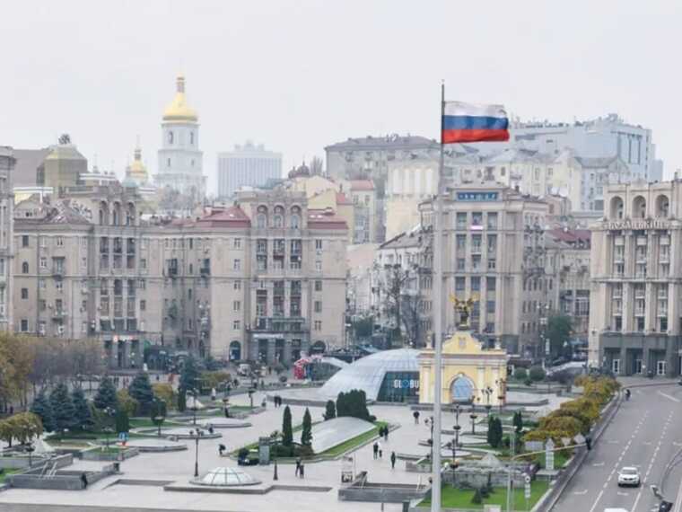 Медведєв знову розмріявся про захоплення Києва і "намалював" прапор РФ над Майданом Незалежності