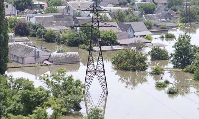 В Олешках відступає вода, але почалася масова руйнація будинків: окупанти проводять фільтрацію населення