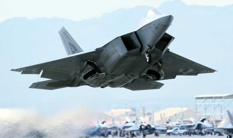 Льотчики РФ у небі над Сирією провокують американців на "собачі бійки", – генерал