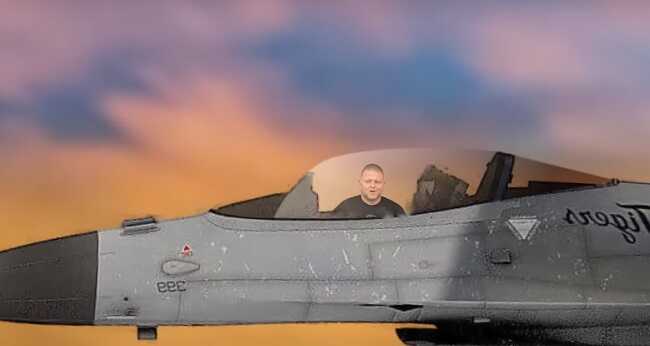 Валерий Залужный неожиданно "запел" песню о Белгороде