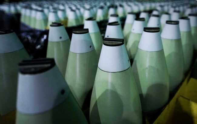 Болгарія хоче приєднатися до ініціативи ЄС щодо закупівлі снарядів для України