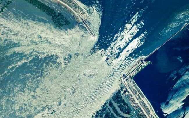 Как российские захватчики воюют против окружающей среды: Затоплены земли и сожжены леса