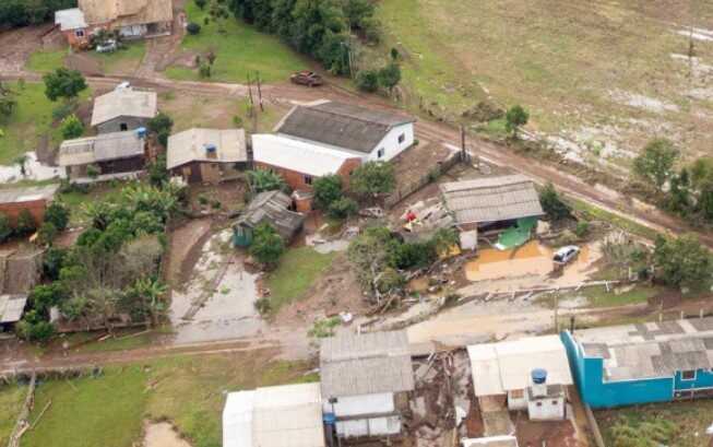 Ураган на юге Бразилии унес жизни 11 человек, 20 пропали без вести