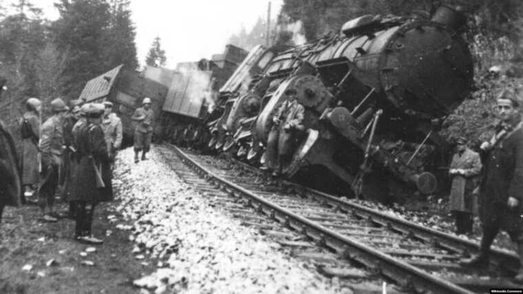 Как партизаны 80 лет назад воевали с оккупантами и между собой?