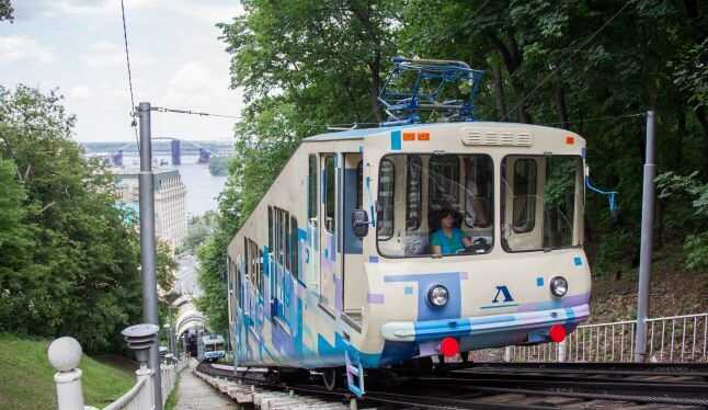 В Киеве остановился фуникулер