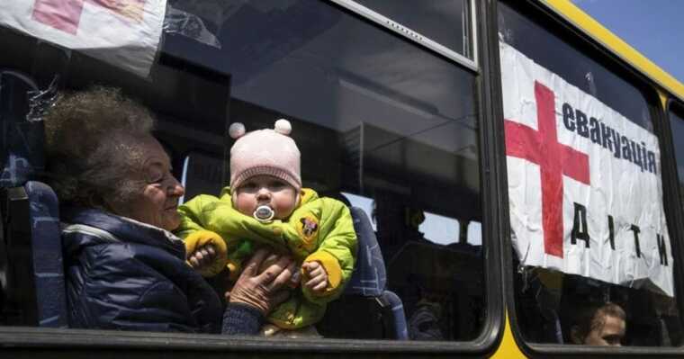 Операция "Спасение": украинцам рассказали о бесплатной эвакуации