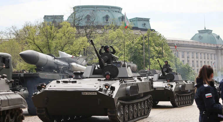 Болгарія готується надіслати військову допомогу Україні