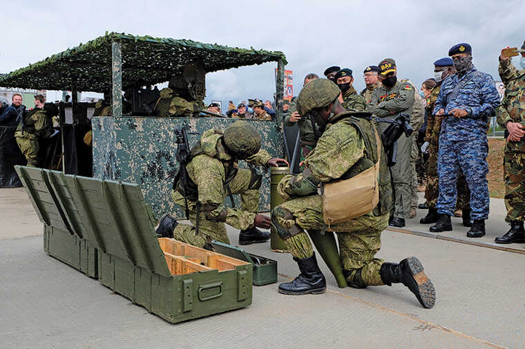 РФ планує перекинути курсантів-артилеристів на окуповані території України