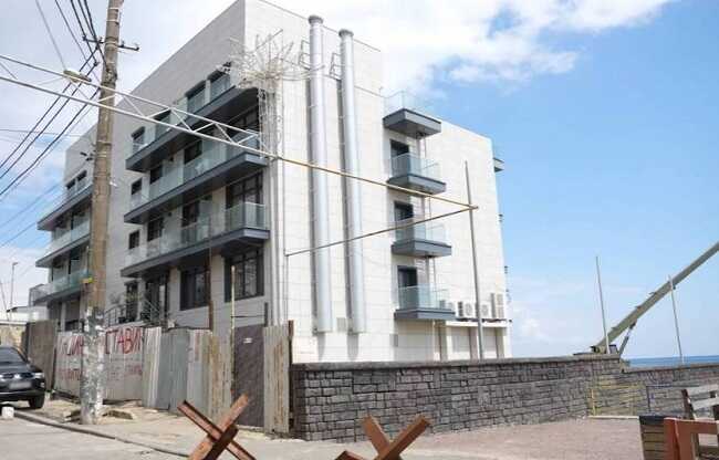 В Одессе родственница скандального судьи строит гостиницу на пляже