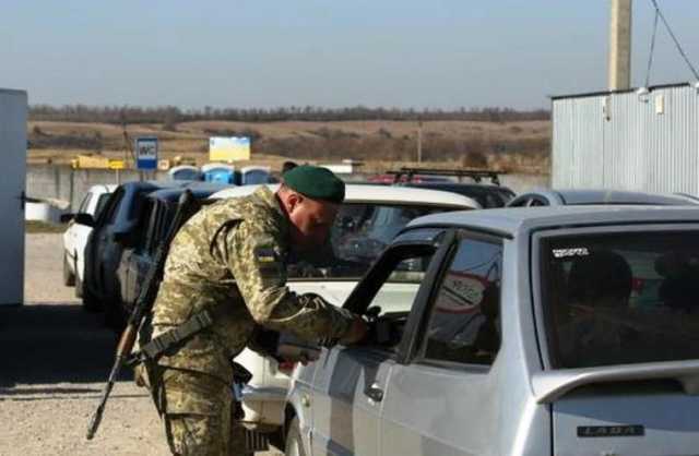 Оккупанты запретили жителям оккупированной Васильевки передвигаться по городу, - ЦНС