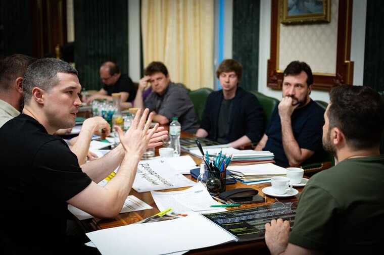 Зеленський провів нараду з питань реформування освіти