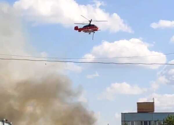 У Москві спалахнула потужна пожежа на сміттєвому заводі