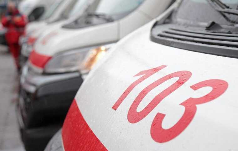 Київські посадовці намагаються витратити "зайві" 50 млн грн на швидкі