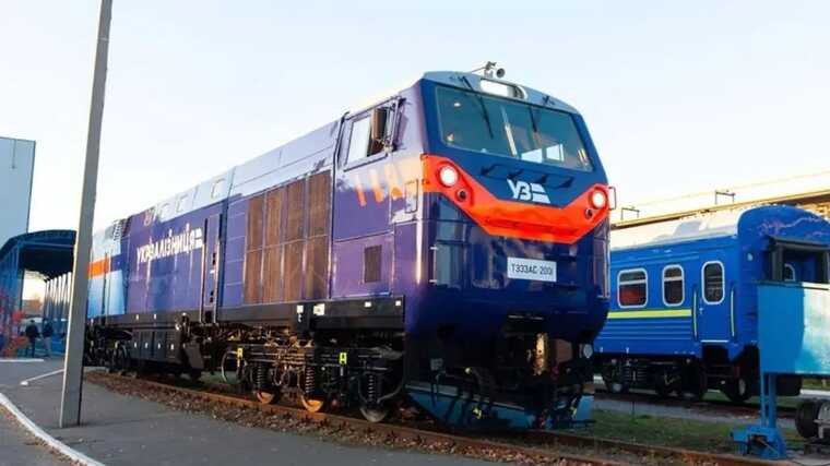 «Укрзалізниця» викрила схему з розкрадання палива на одній з баз