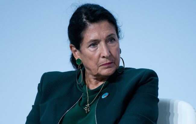 Президент Грузії закликала уряд переглянути візовий режим через бунт у РФ