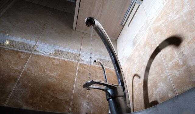 У Черкасах частково зникла вода