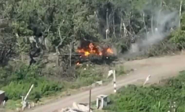 Артилеристи 77 ОАеМБр знищили польовий склад з БК окупантів на Бахмутському напрямку