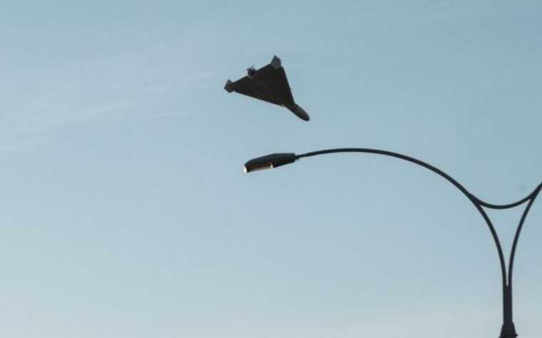 Внаслідок ворожого удару дроном по 5-поверхівці у Сумах загинула одна людина