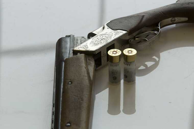 Фермер в Киевской области открыл огонь из карабина из-за изъятия агротехники