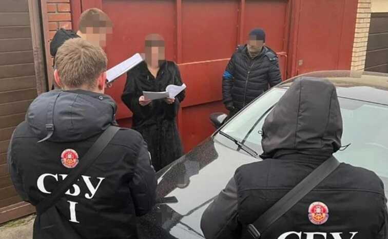 Скандал із сестрою нардепа Олексія Гончаренка: жінку підозрюють у збагаченні на вуличному освітленні