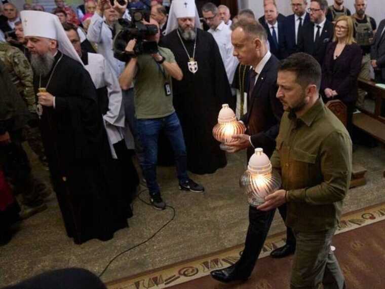 Зеленський і Дуда вшанували пам’ять жертв Волинської трагедії