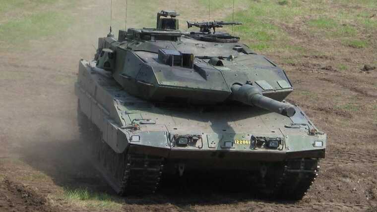 В Україні на передовій з’явилися шведські танки Stridsvagn 122: Аналог Leopard 2