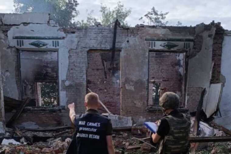 Окупанти обстріляли селище на Харківщині: є загиблі та постраждалі