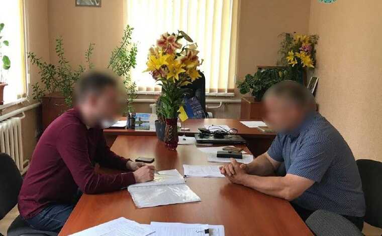 На Сумщині за розтрату затримали голову селищної ради