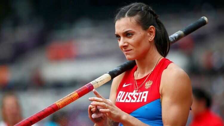 У російському Дагестані хочуть перейменувати стадіон імені Ісінбаєвої через її переїзд до Іспанії