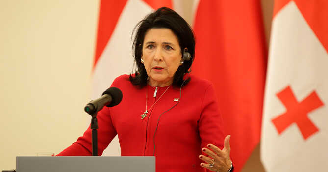 "Черговий воєнний злочин Росії в Україні", - Зурабішвілі