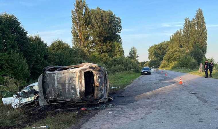 У Хмельницькій області в ДТП потрапила родина з дітьми: є загиблі