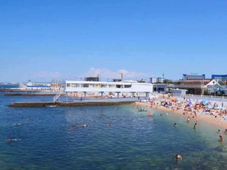 У Криму заарештували чоловіка, який відправив росіян слідом за військовим кораблем