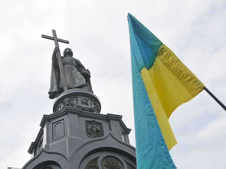 Пропагандисти РФ отримали методичку до річниці Хрещення Русі